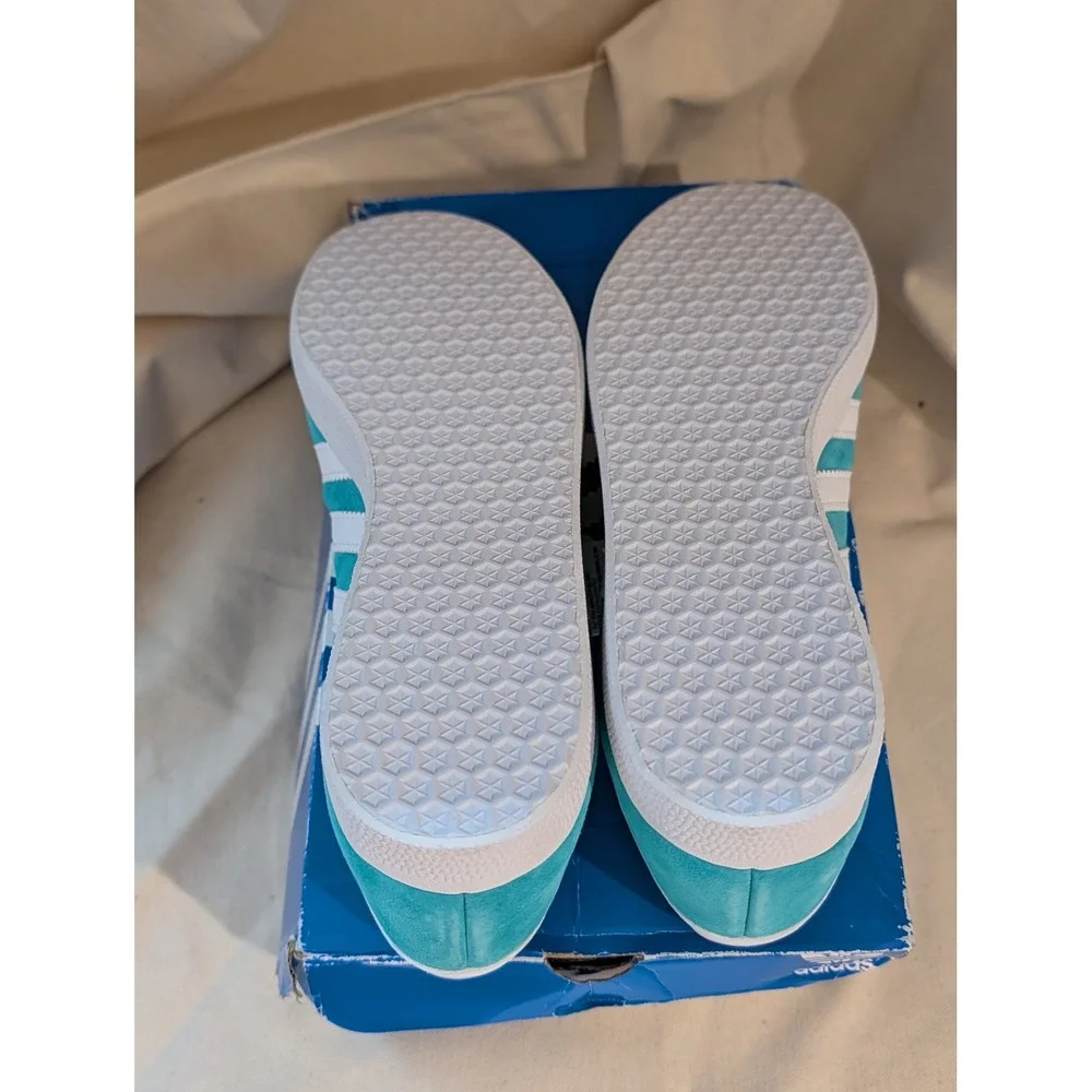 Adidas Originals Gazelle Hi-Res Aqua White Suede Sneakers EE5510 Mens 9 NEW